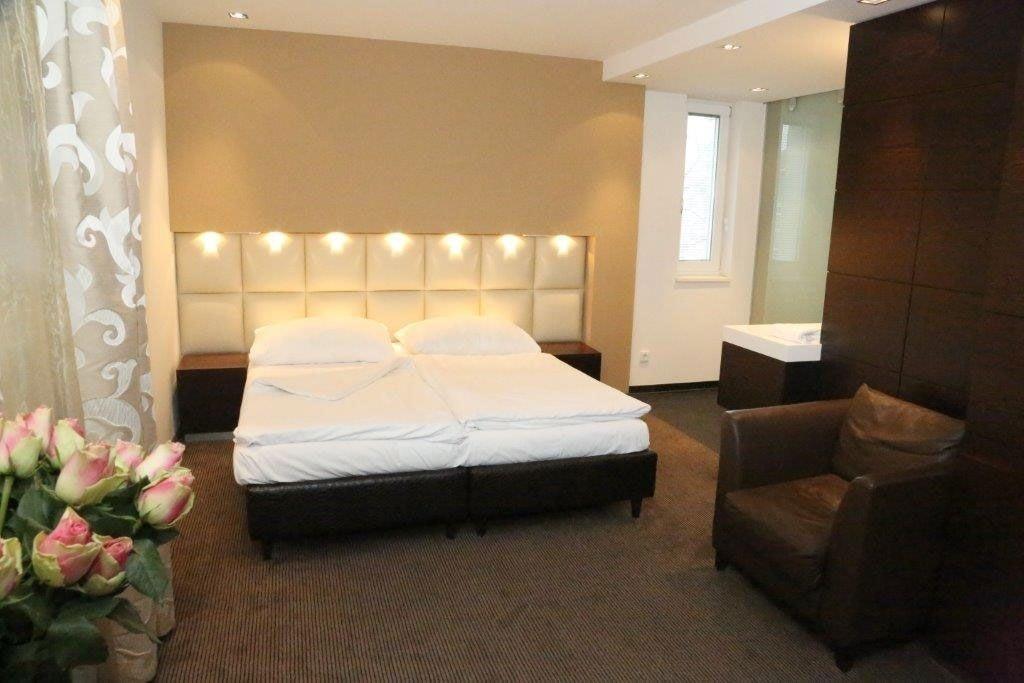 Prielmayerhof Hotel Линц Экстерьер фото