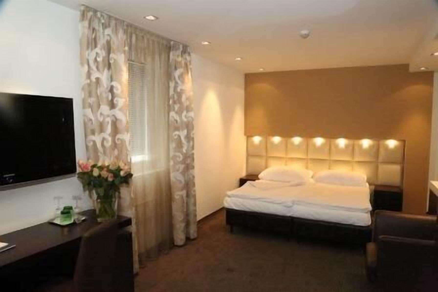 Prielmayerhof Hotel Линц Экстерьер фото