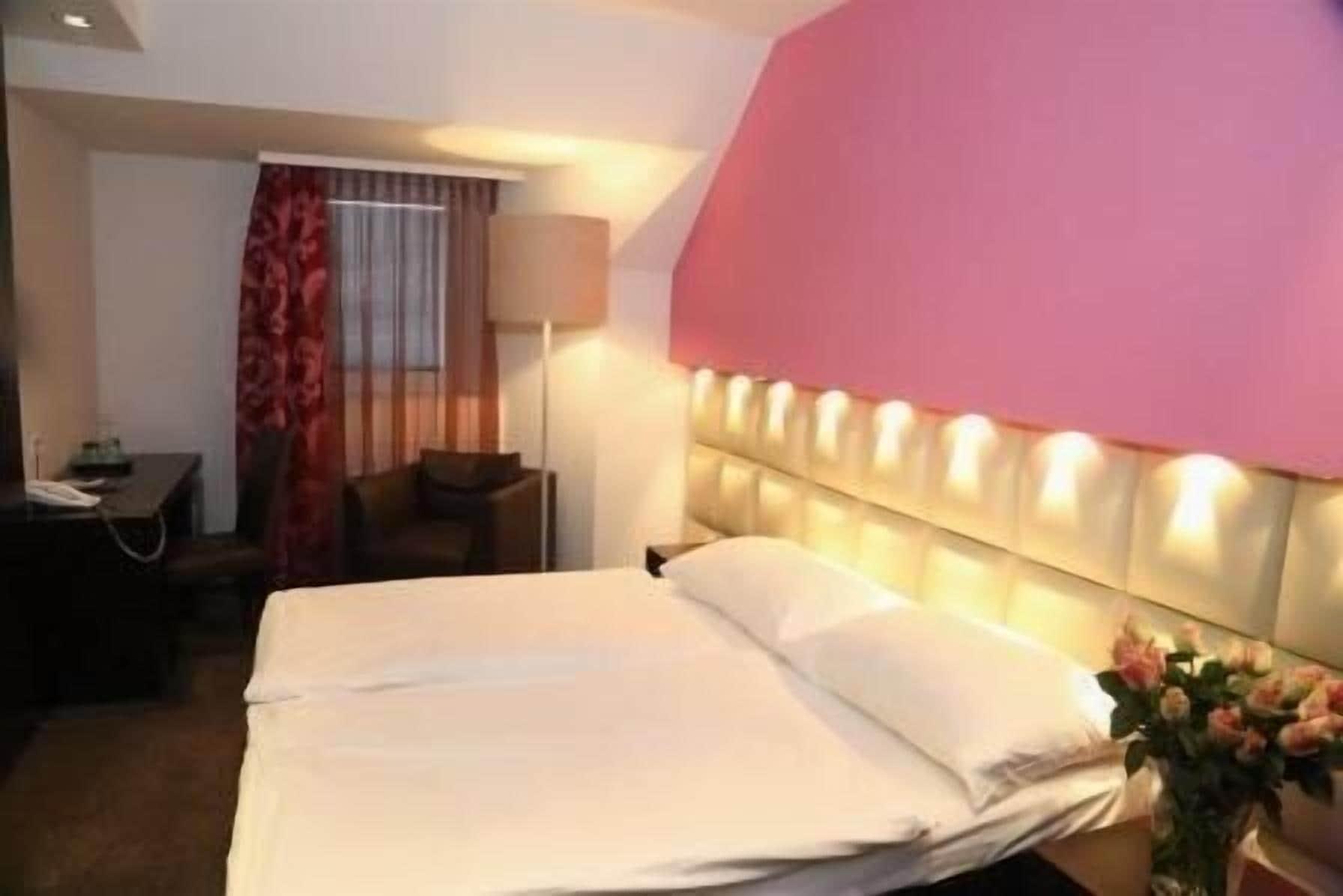 Prielmayerhof Hotel Линц Экстерьер фото