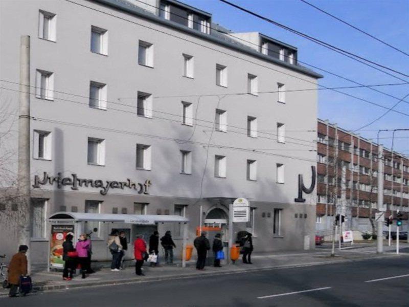 Prielmayerhof Hotel Линц Экстерьер фото